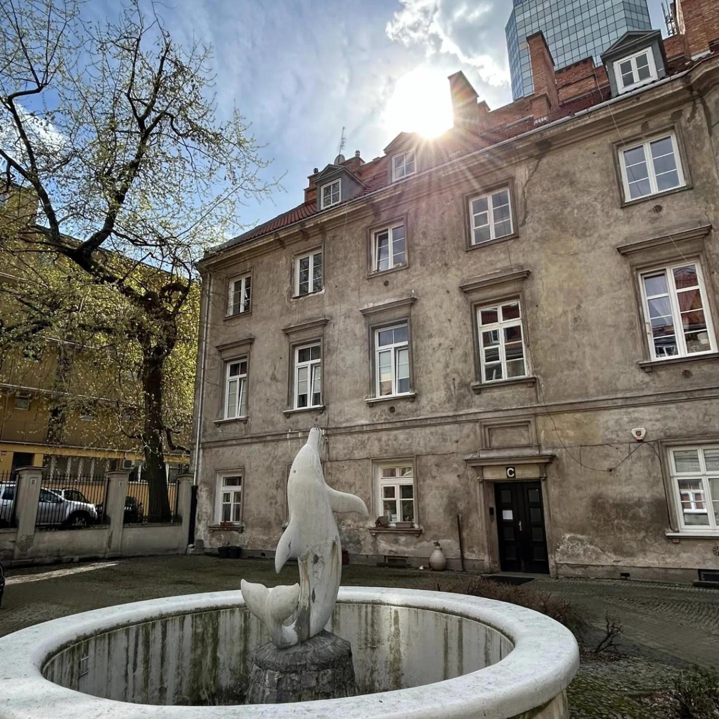Old Tenement Apartment Warschau Exterior foto